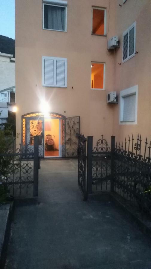 Suncani Apartman 1-Vila Amfora Будва Екстериор снимка